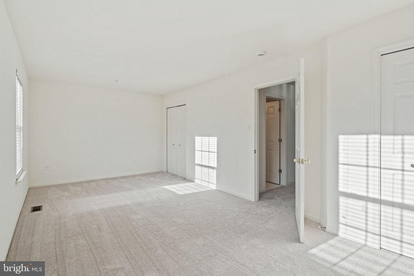 1739 Trestle Street photo 22
