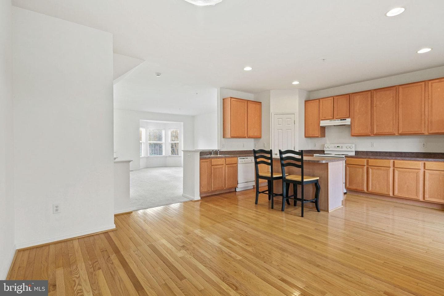 1739 Trestle Street photo 8