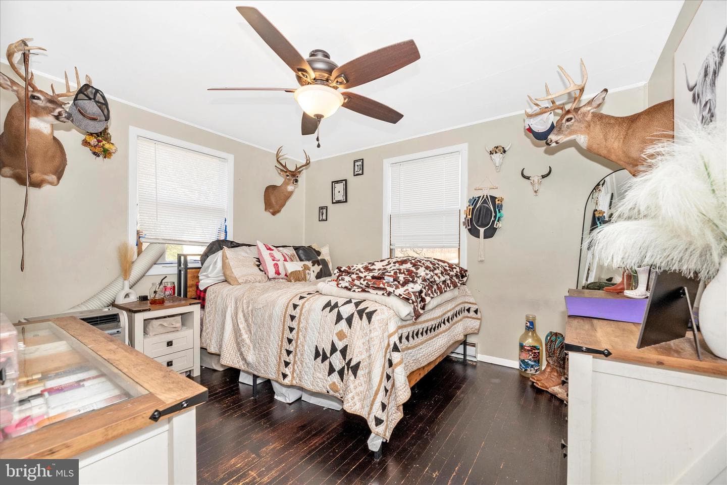 4706 Warner Drive photo 24