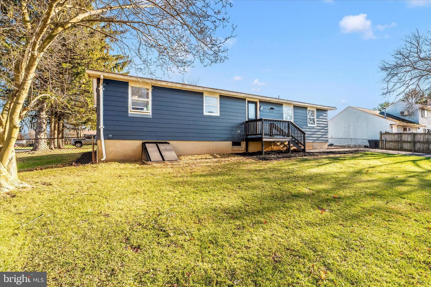 4706 Warner Drive photo 37