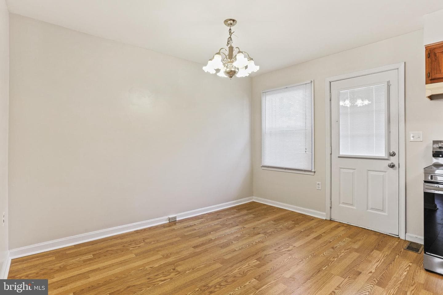 412 Windy Knoll Drive photo 6