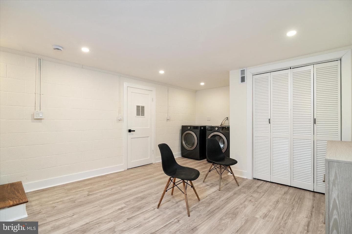 36 E George Street photo 27