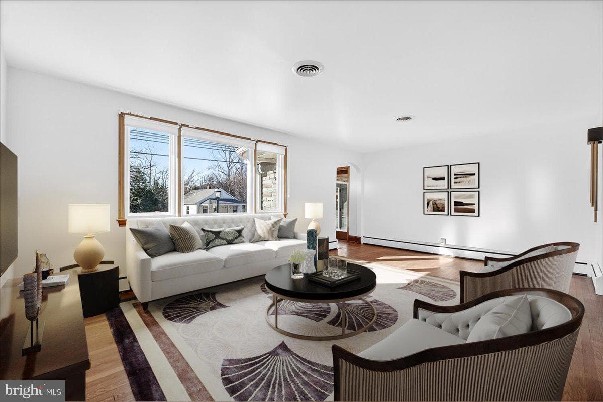 701 Park Avenue photo 11