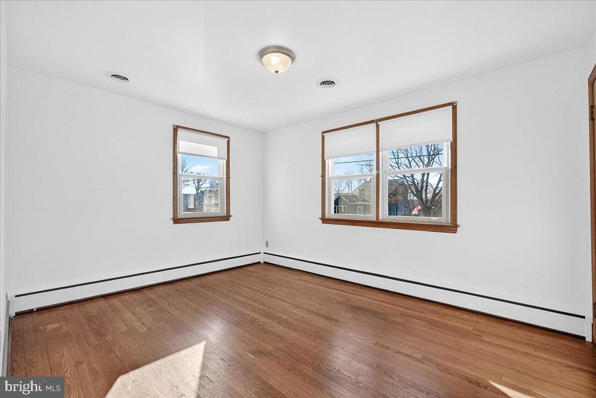 701 Park Avenue photo 14