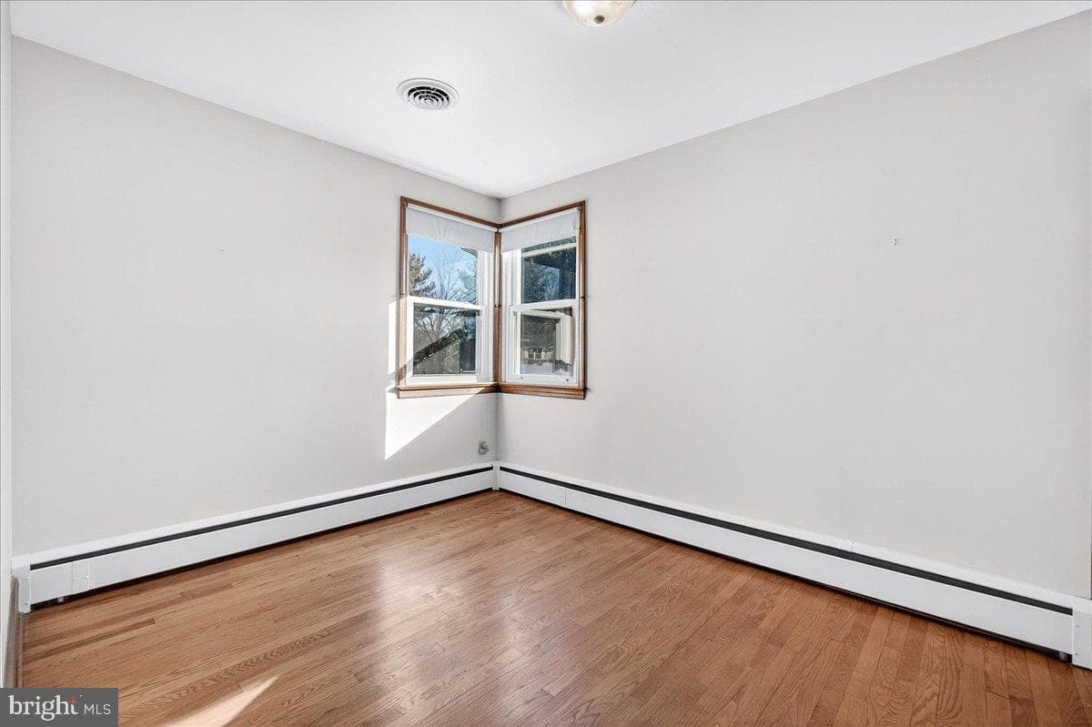 701 Park Avenue photo 15