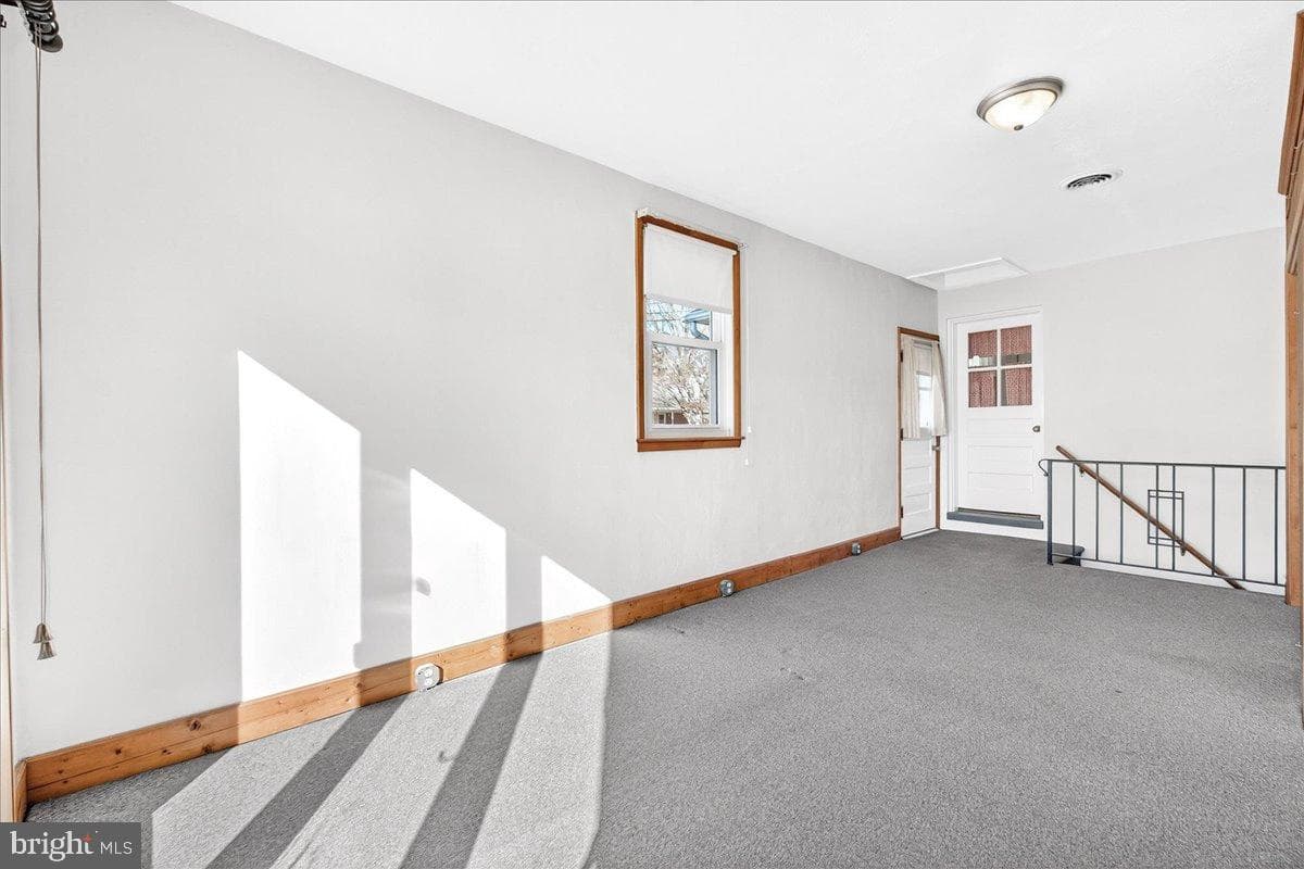 701 Park Avenue photo 25