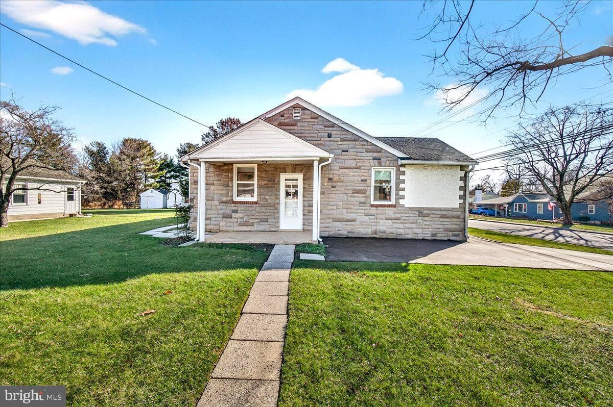 701 Park Avenue photo 36