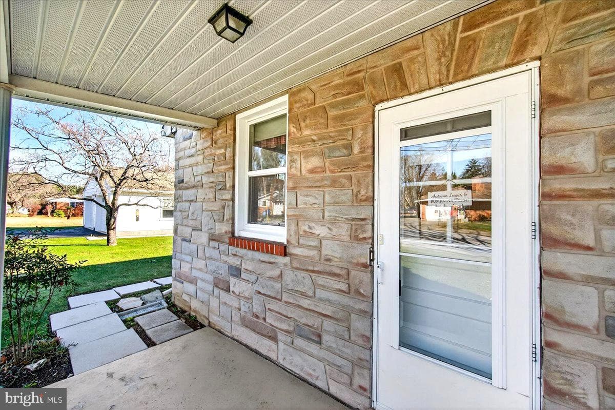 701 Park Avenue photo 37