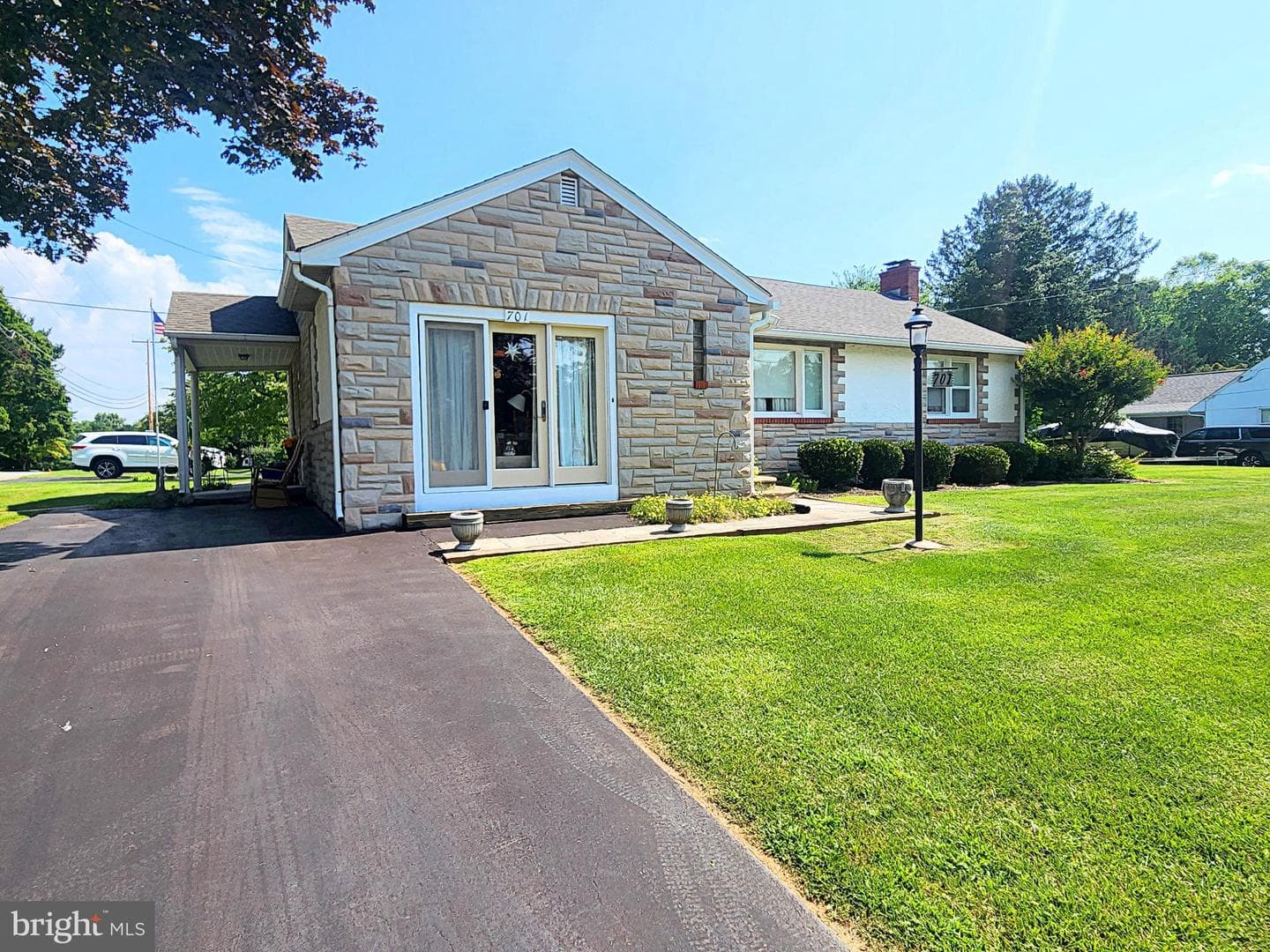 701 Park Avenue photo 49