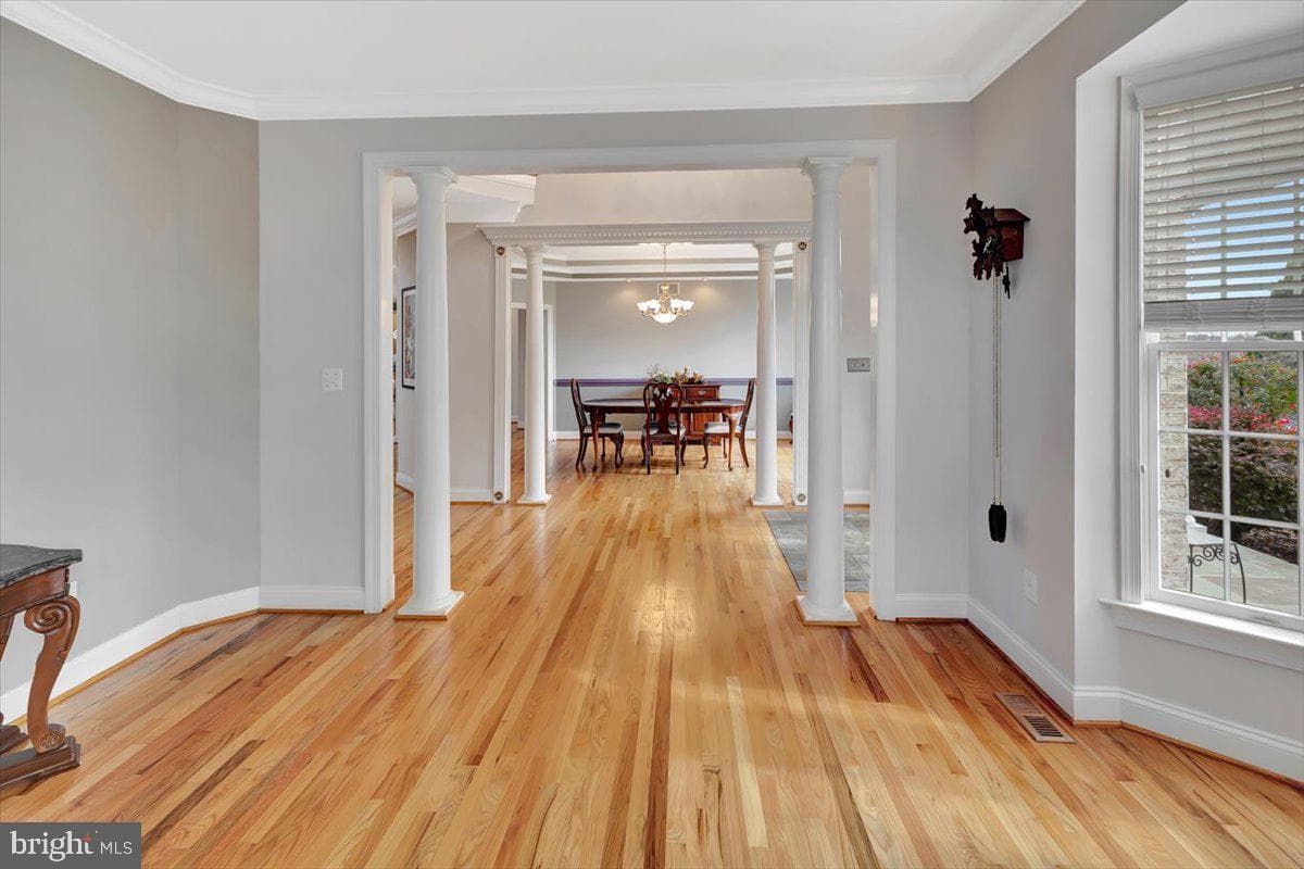 615 Thornbury Court photo 20