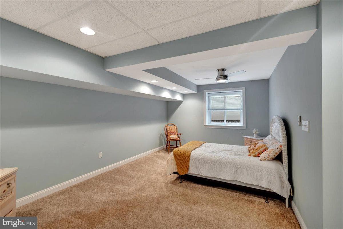 615 Thornbury Court photo 64