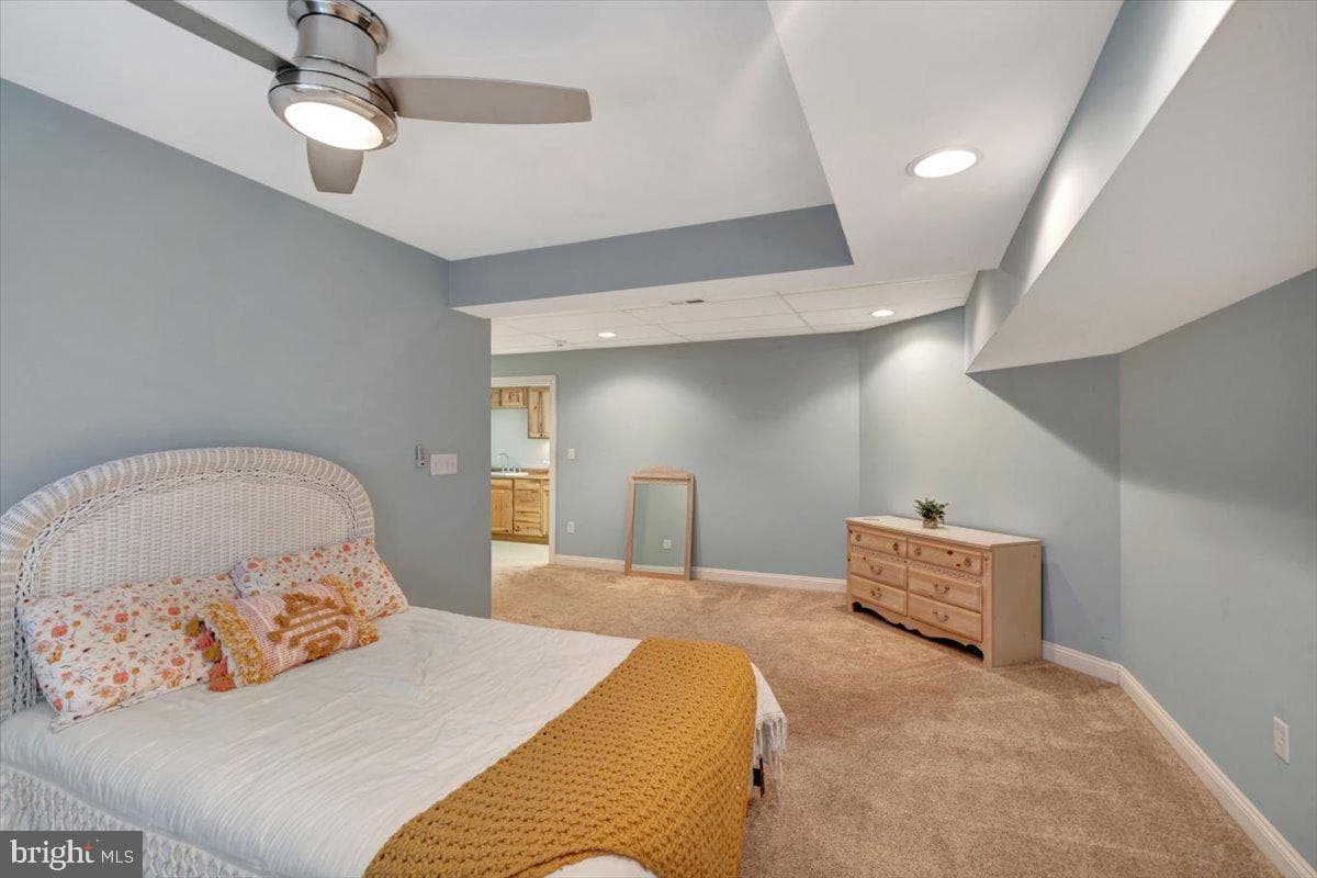 615 Thornbury Court photo 65
