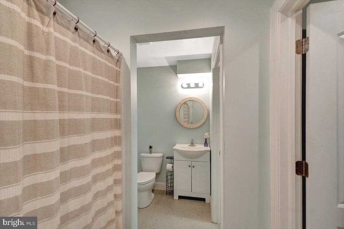 615 Thornbury Court photo 66