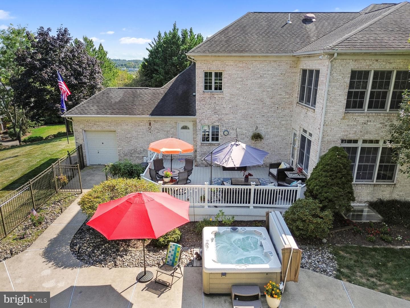 615 Thornbury Court photo 70