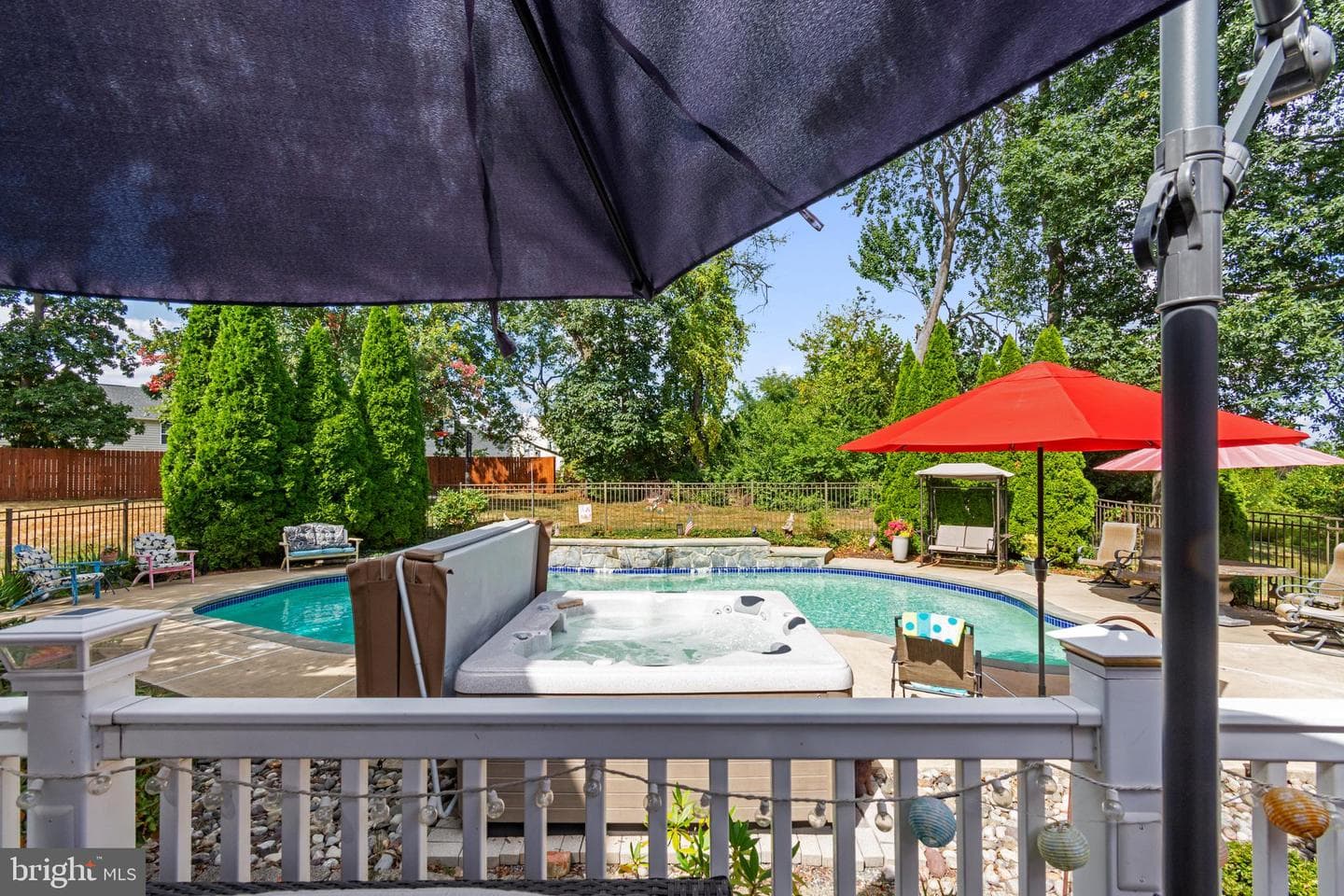 615 Thornbury Court photo 78