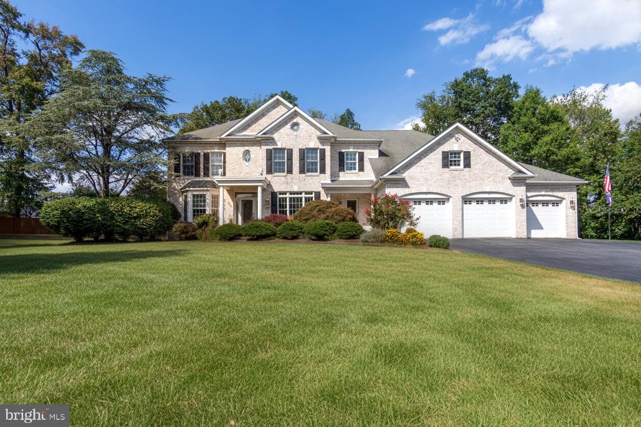 615 Thornbury Court photo 81