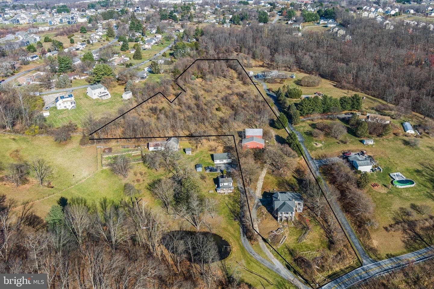 1049 Poole Road photo 2