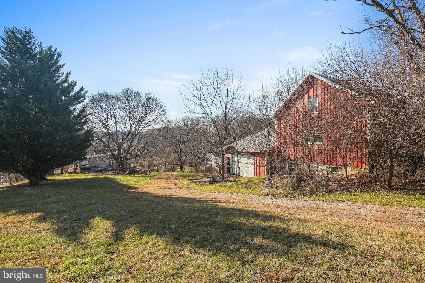 1049 Poole Road photo 4