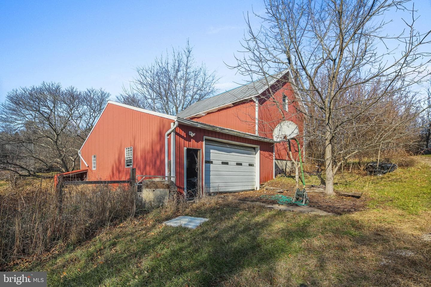 1049 Poole Road photo 6