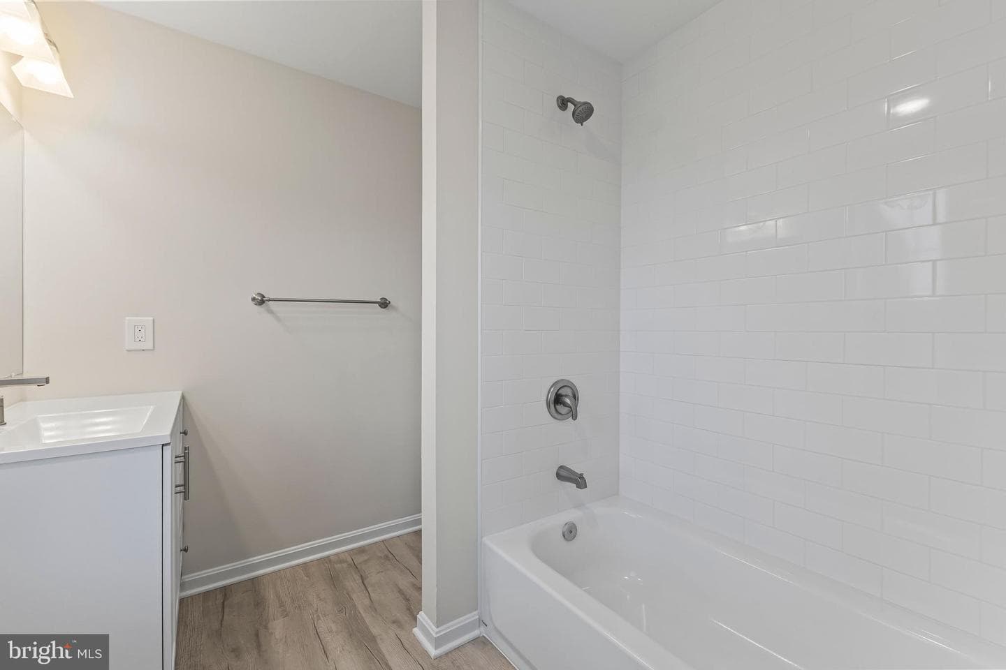 547 Kenan Street photo 11