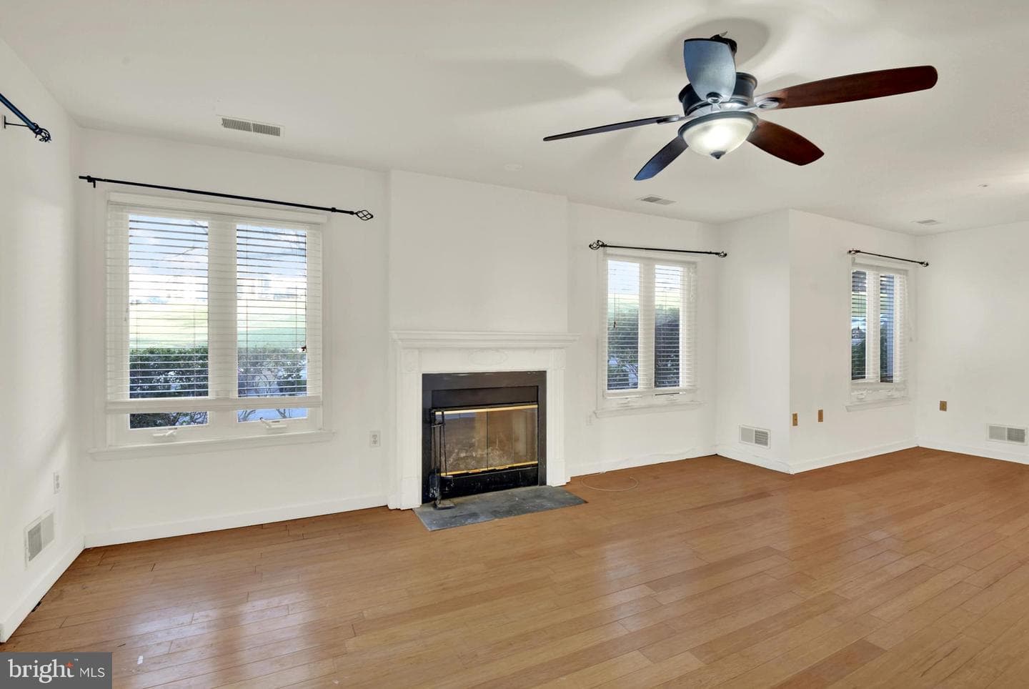 345 Pleasanton Road #a14 photo 3