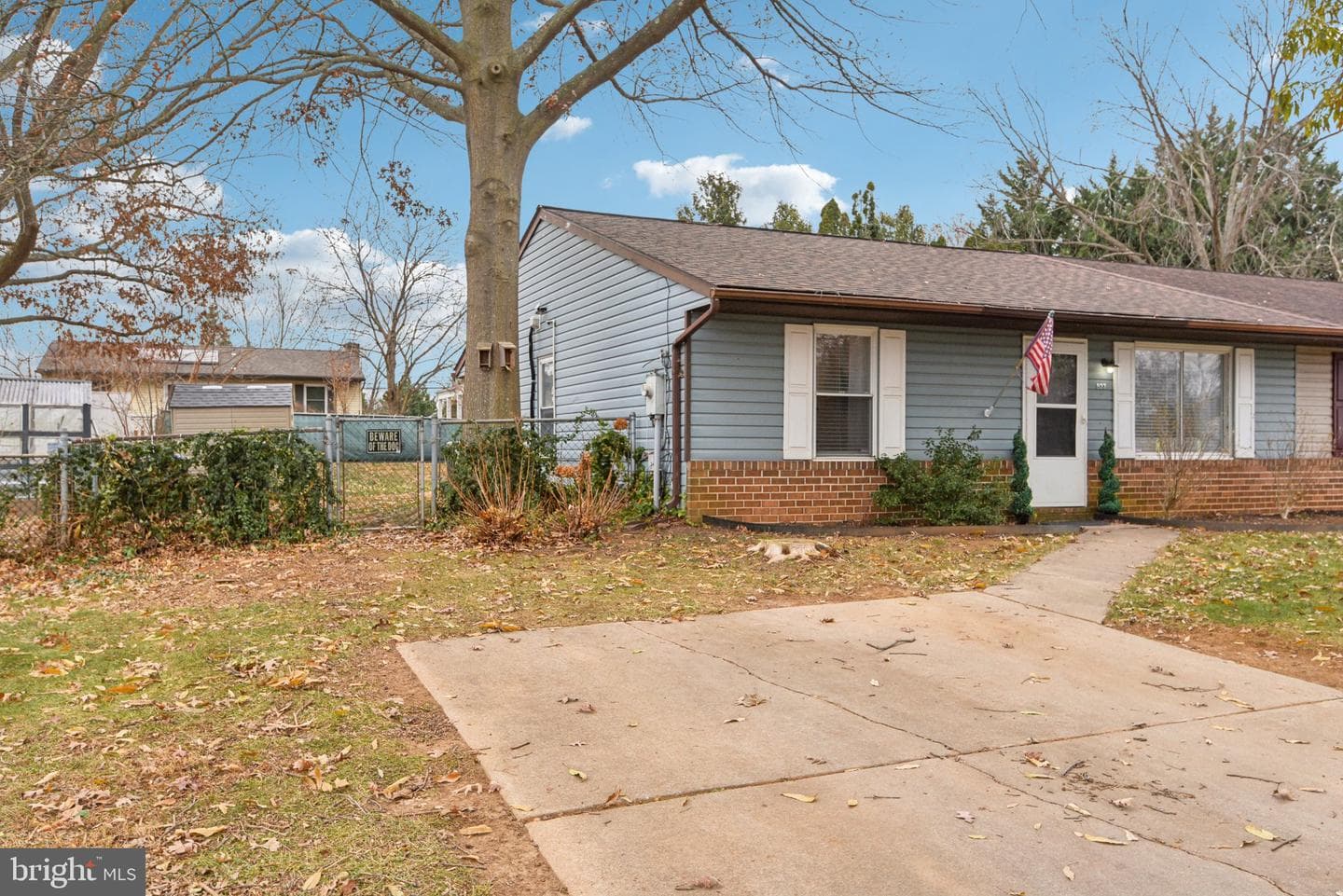 827 Johahn Drive photo 24