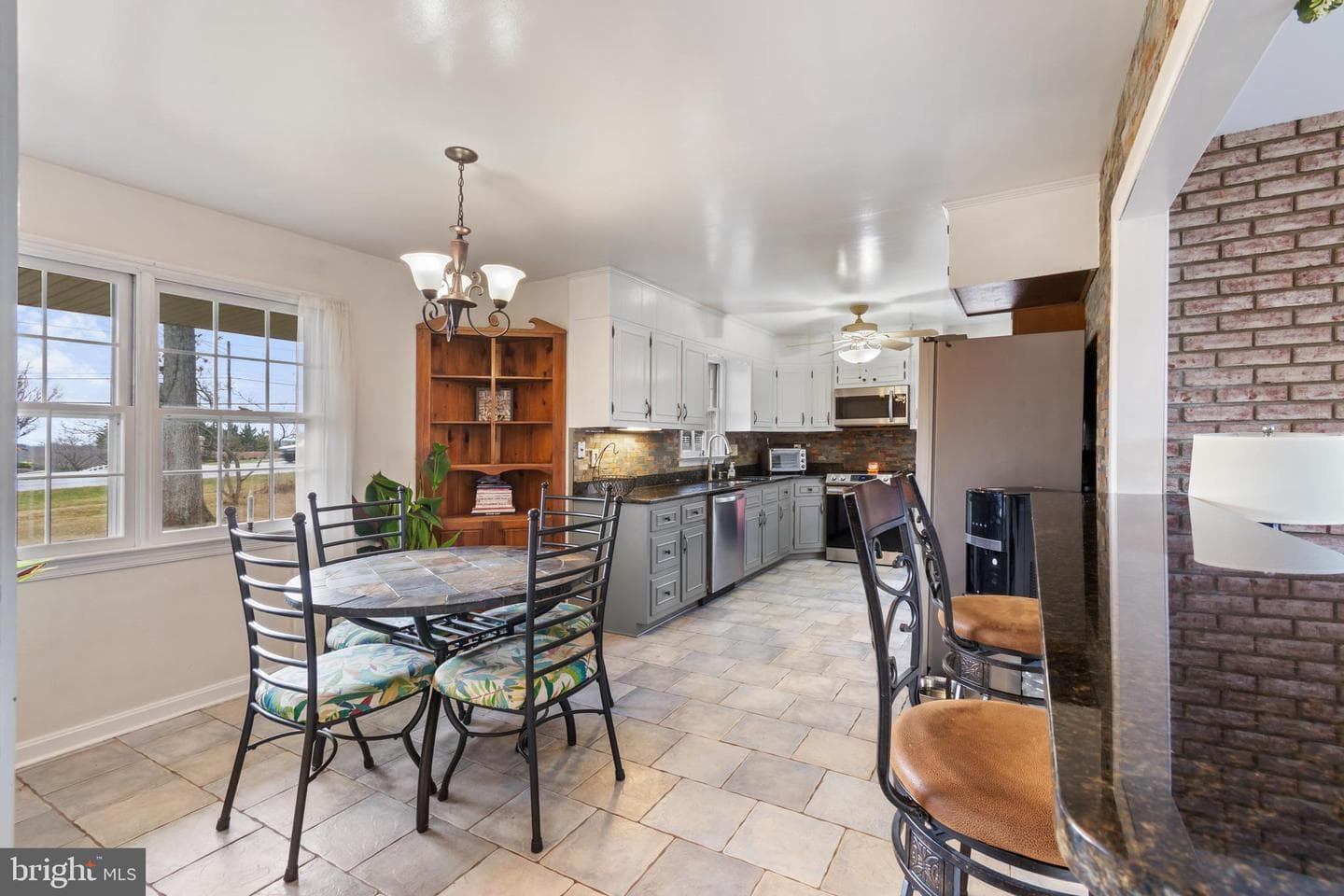 6158 Ridge Road photo 3
