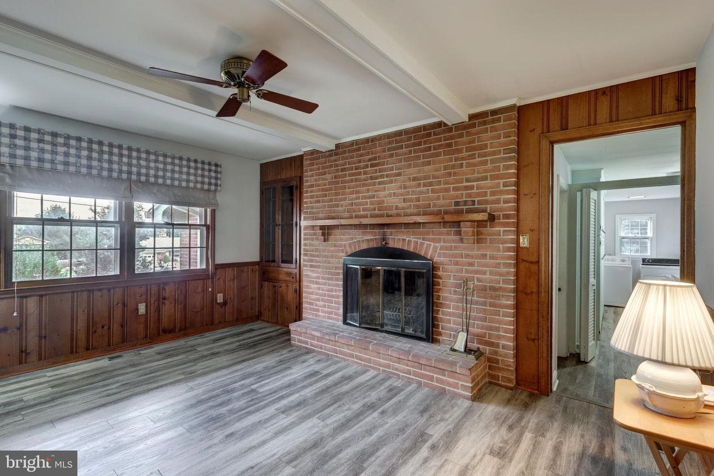 642 Denton Drive N photo 22