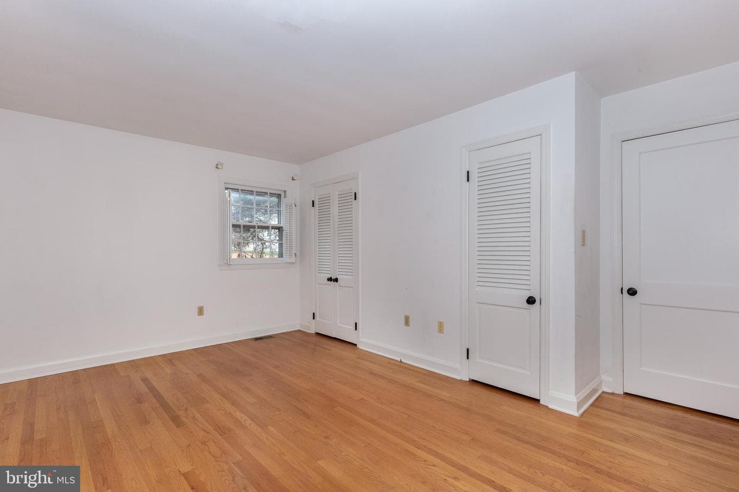 642 Denton Drive N photo 34
