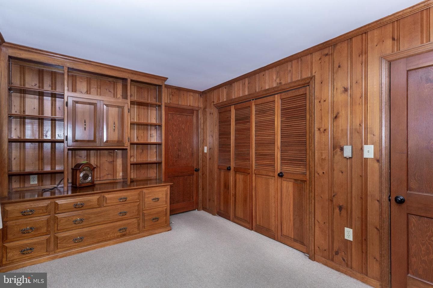 642 Denton Drive N photo 39