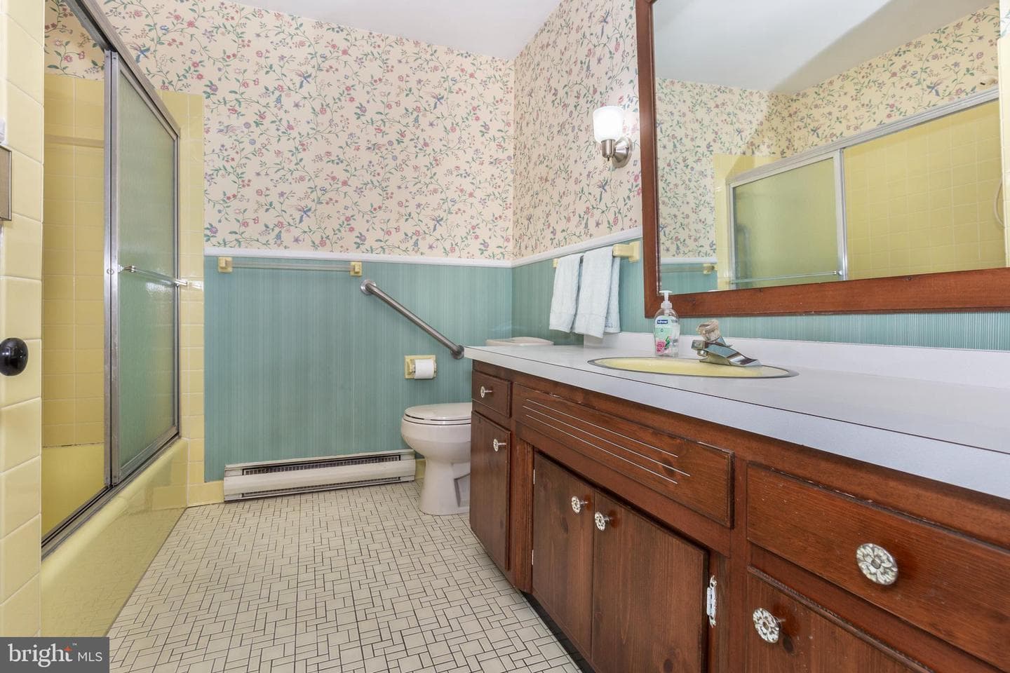 642 Denton Drive N photo 44