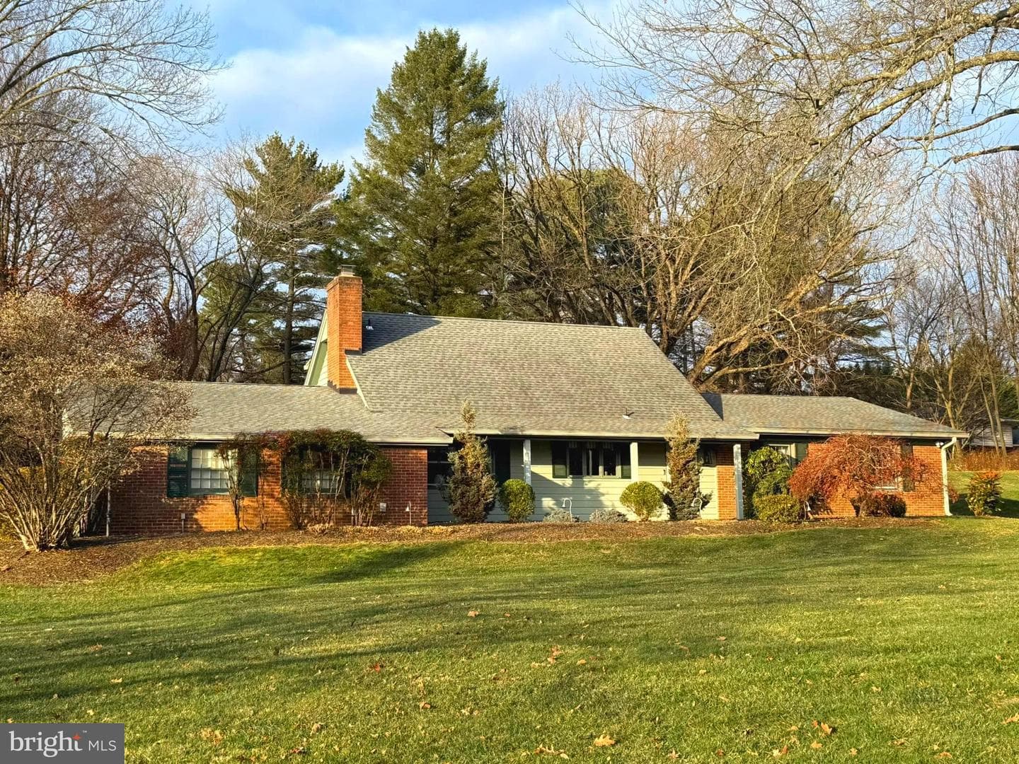642 Denton Drive N photo 67