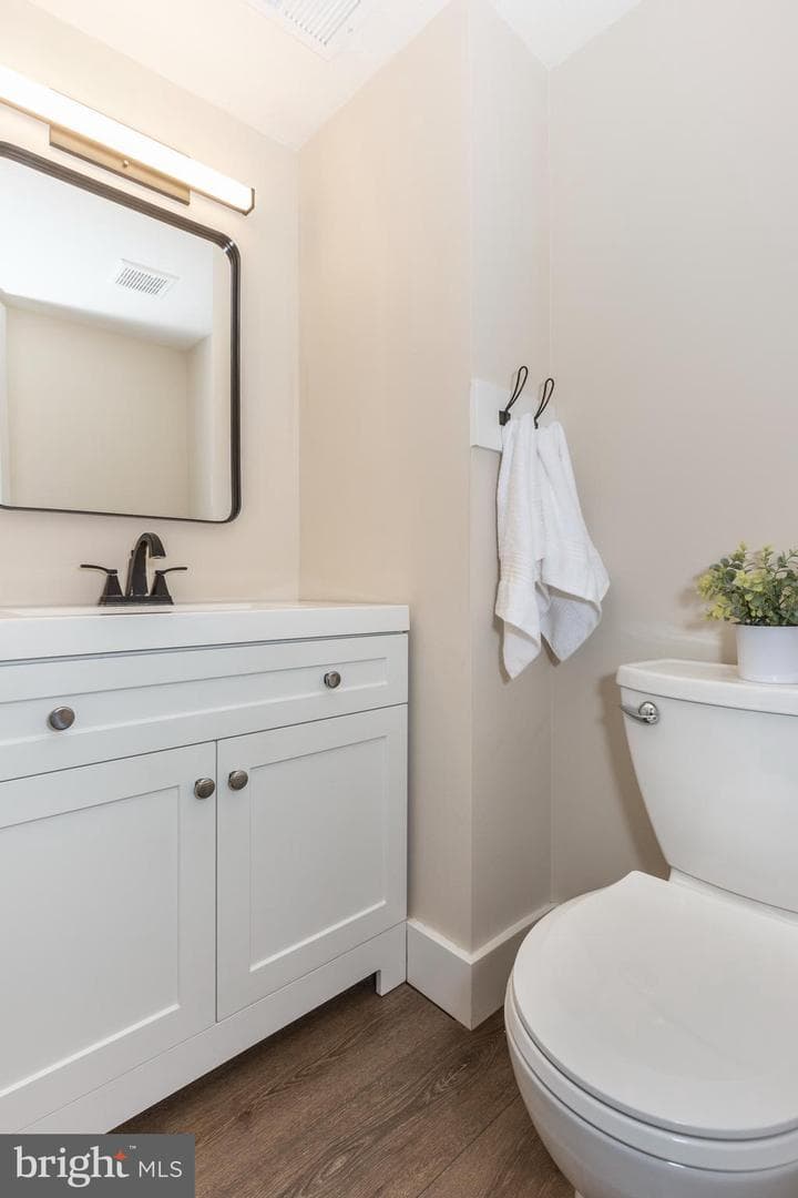 4112 Creswell Terrace photo 5