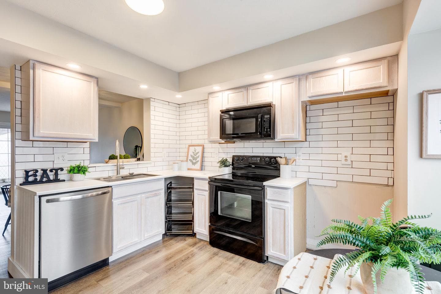 4112 Creswell Terrace photo 9
