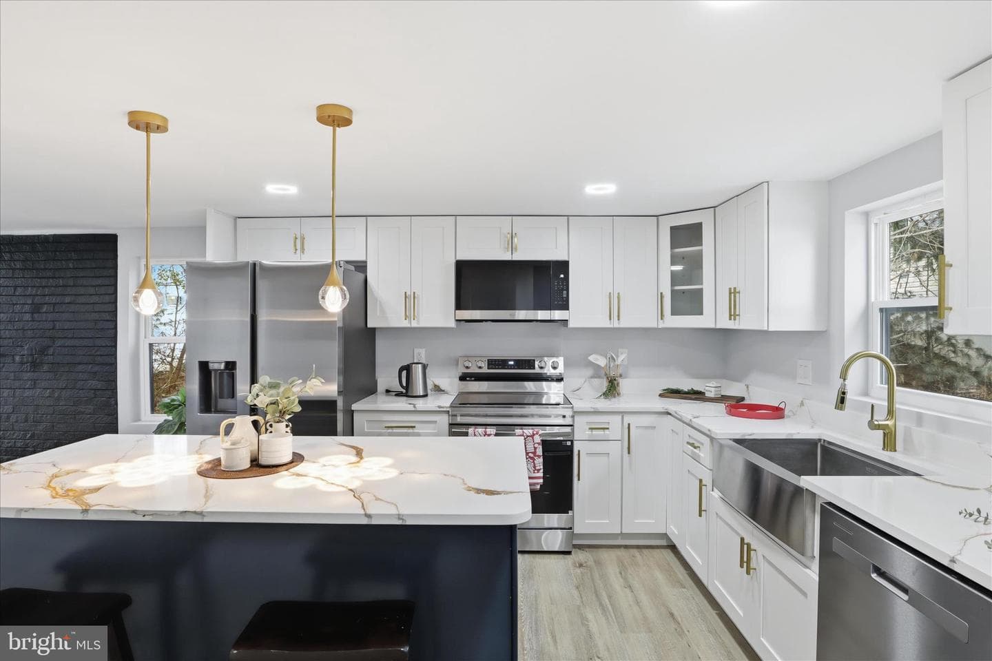 32 Sullivan Avenue photo 12