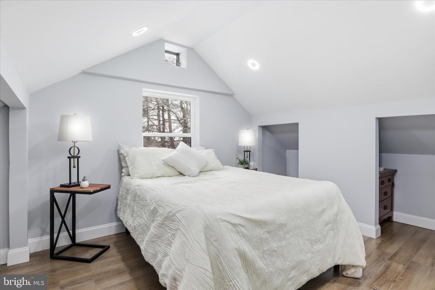 32 Sullivan Avenue photo 15