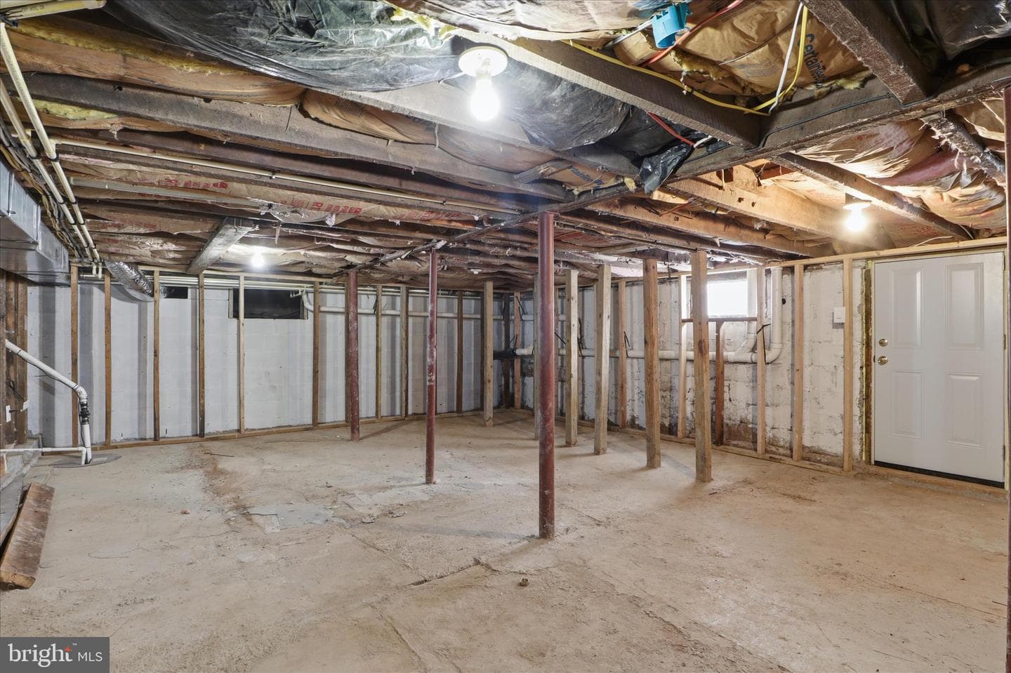 32 Sullivan Avenue photo 20