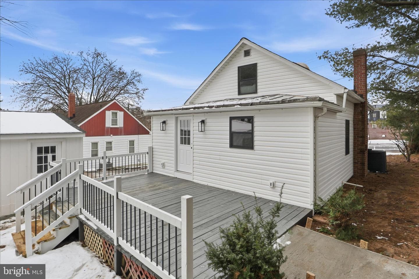 32 Sullivan Avenue photo 23