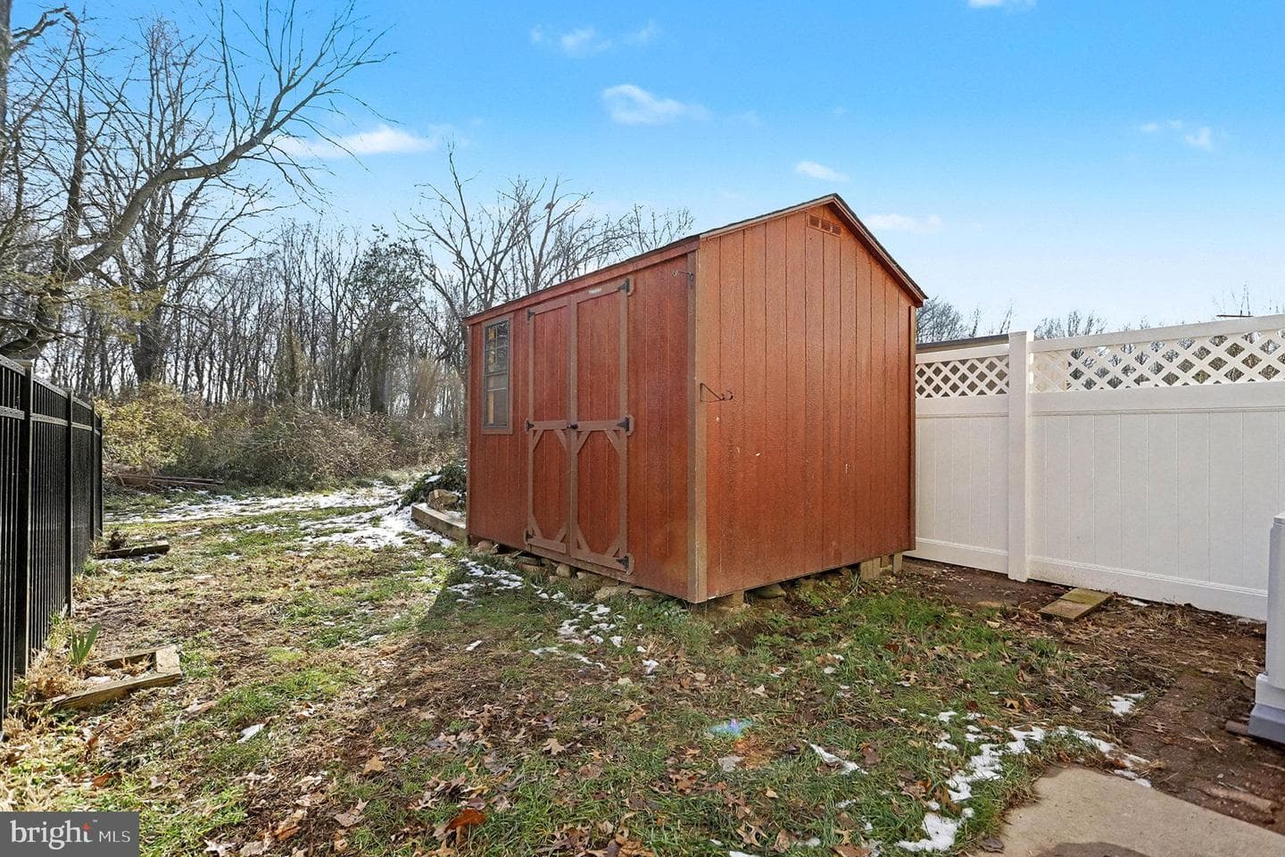 105 Carnival Drive photo 26