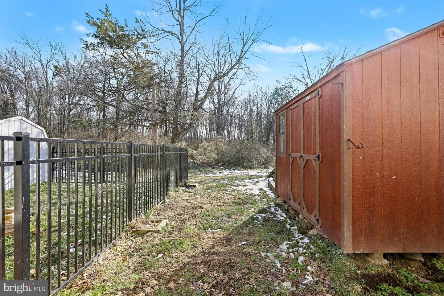 105 Carnival Drive photo 27
