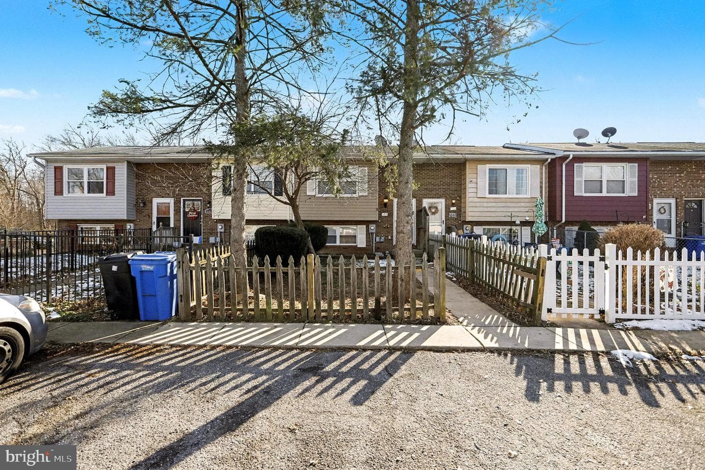 105 Carnival Drive photo 32
