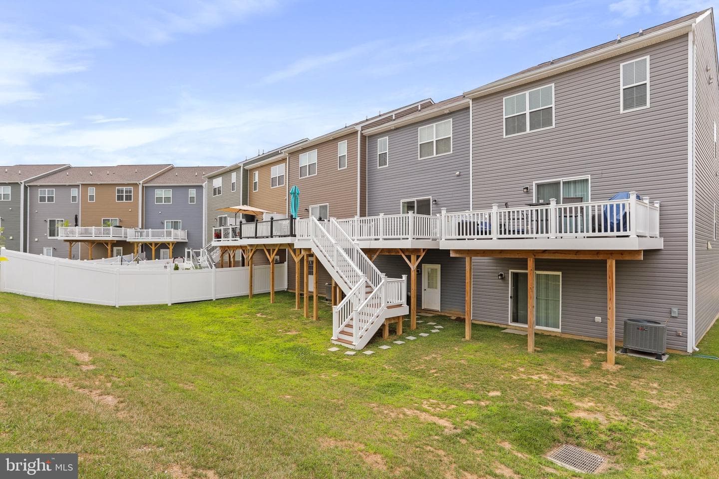 2719 Town View Circle photo 22