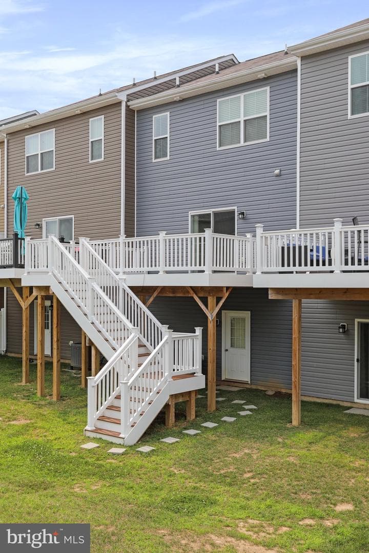 2719 Town View Circle photo 23