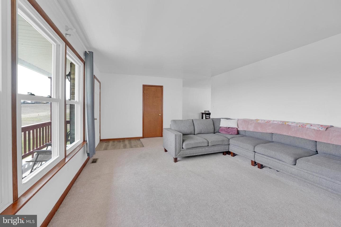 3036 Crown Circle photo 3