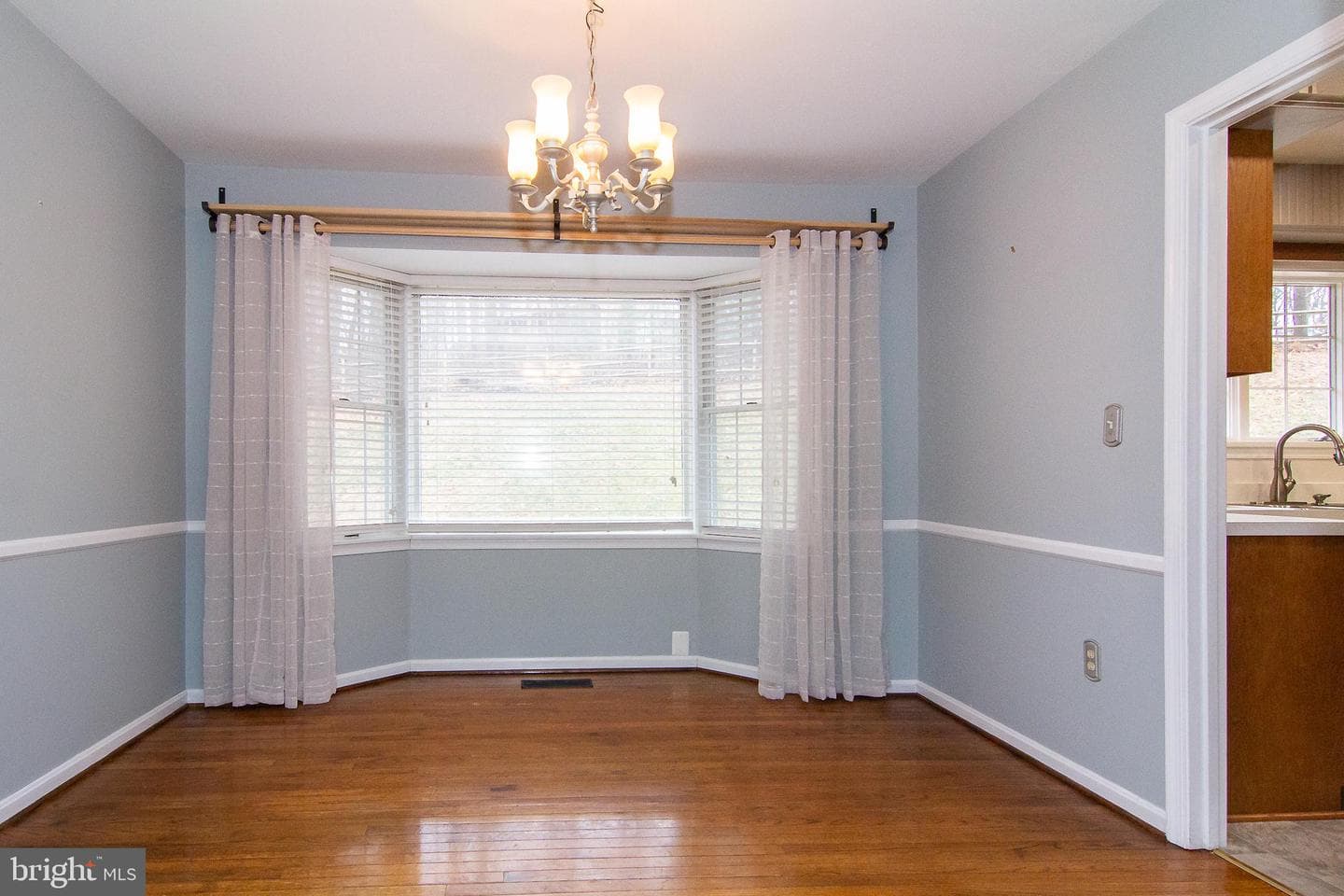 3029 Forest Street photo 7