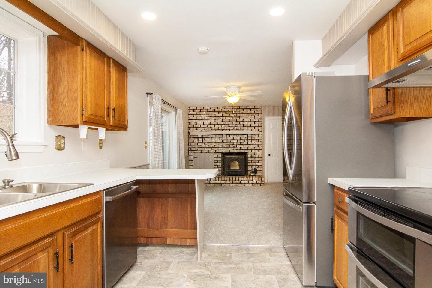 3029 Forest Street photo 9