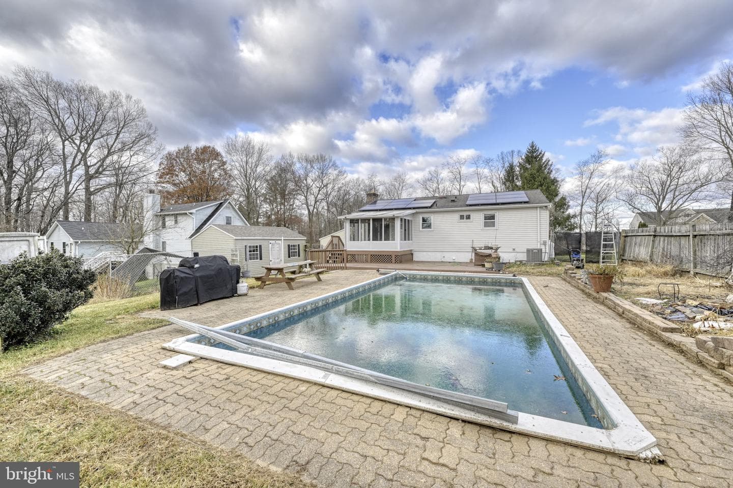 3500 Lawndale Road E photo 31