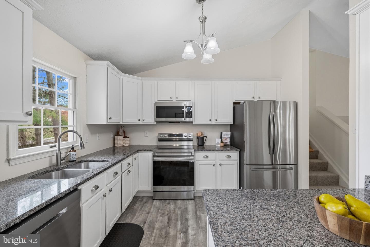 524 Yellow Lily Court photo 11
