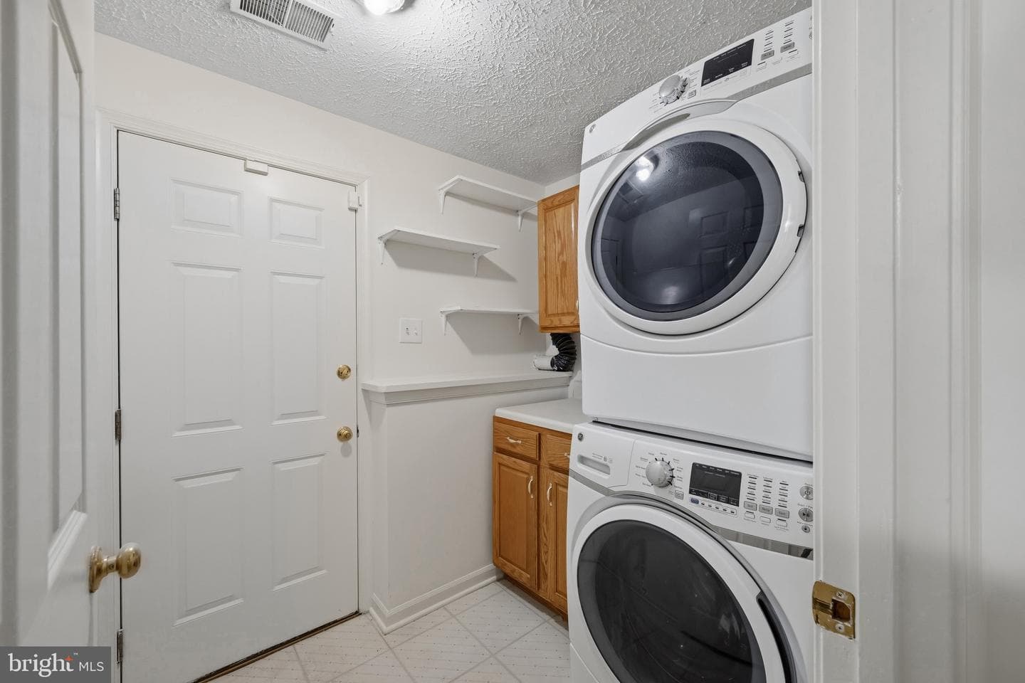 524 Yellow Lily Court photo 27