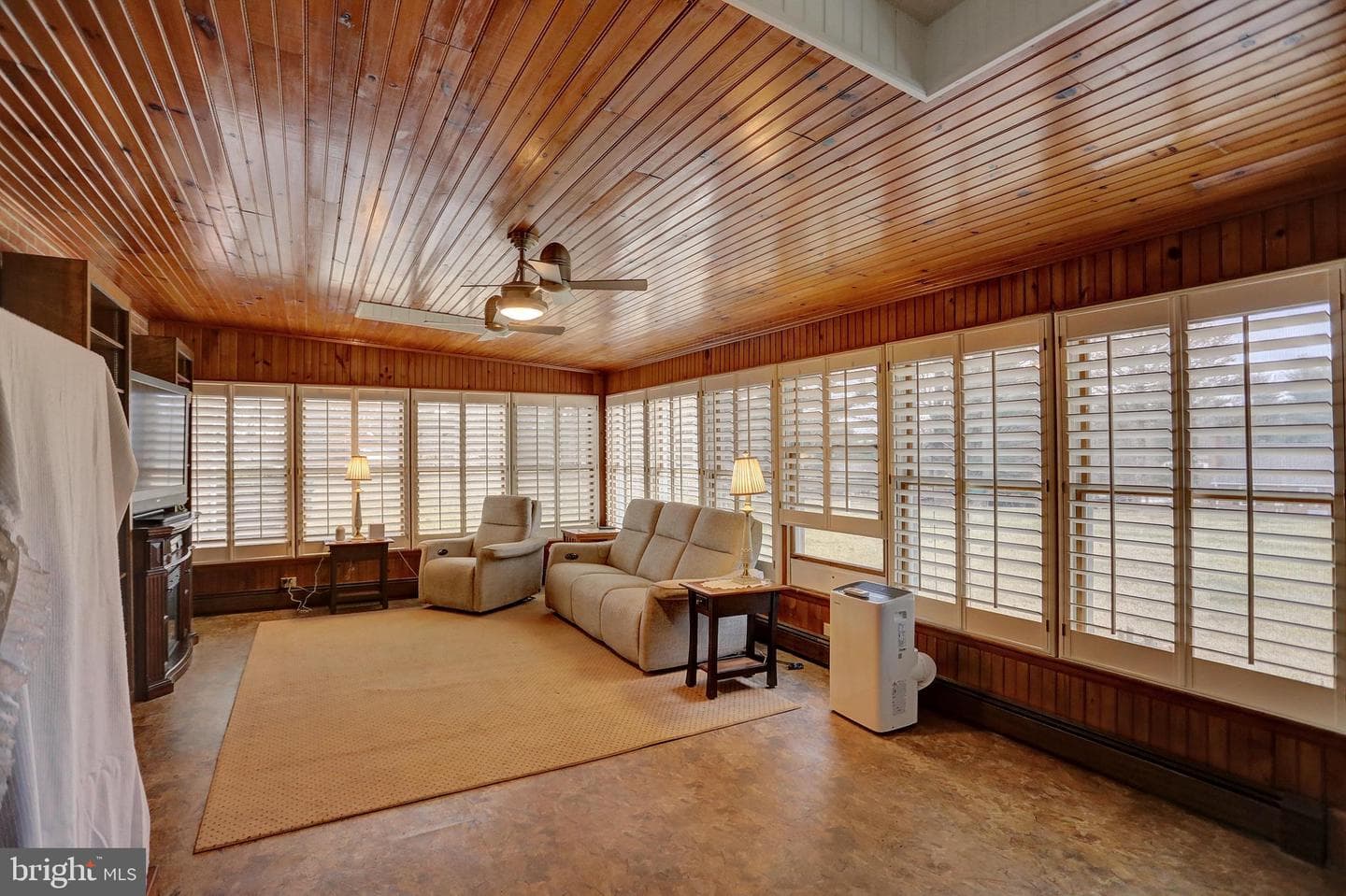 1209 Woodland Court photo 12